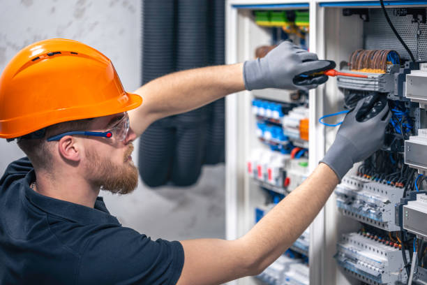Best Residential Electrician Services  in Fairfield, IL