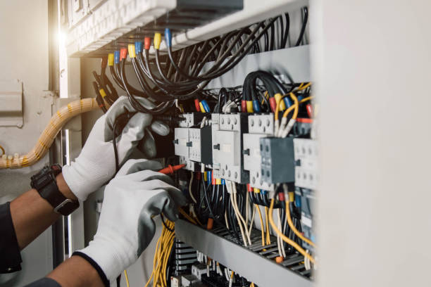 Best Affordable Emergency Electrician  in Fairfield, IL